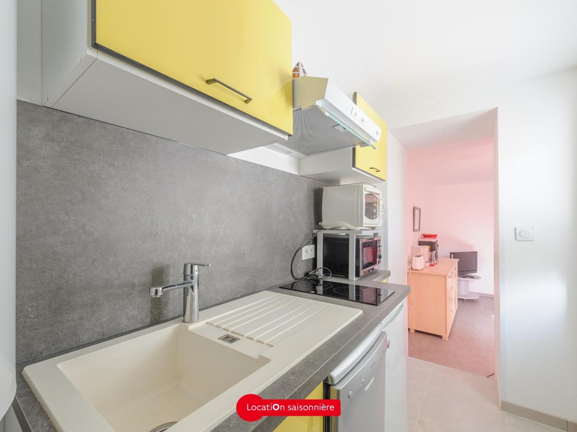 Appartement T2 A 50M De La Plage Avec Cour, Wifi Et Equipements Bebe - 4 Pers, Chatelaillon-Plage - Fr-1-535-17 ภายนอก รูปภาพ